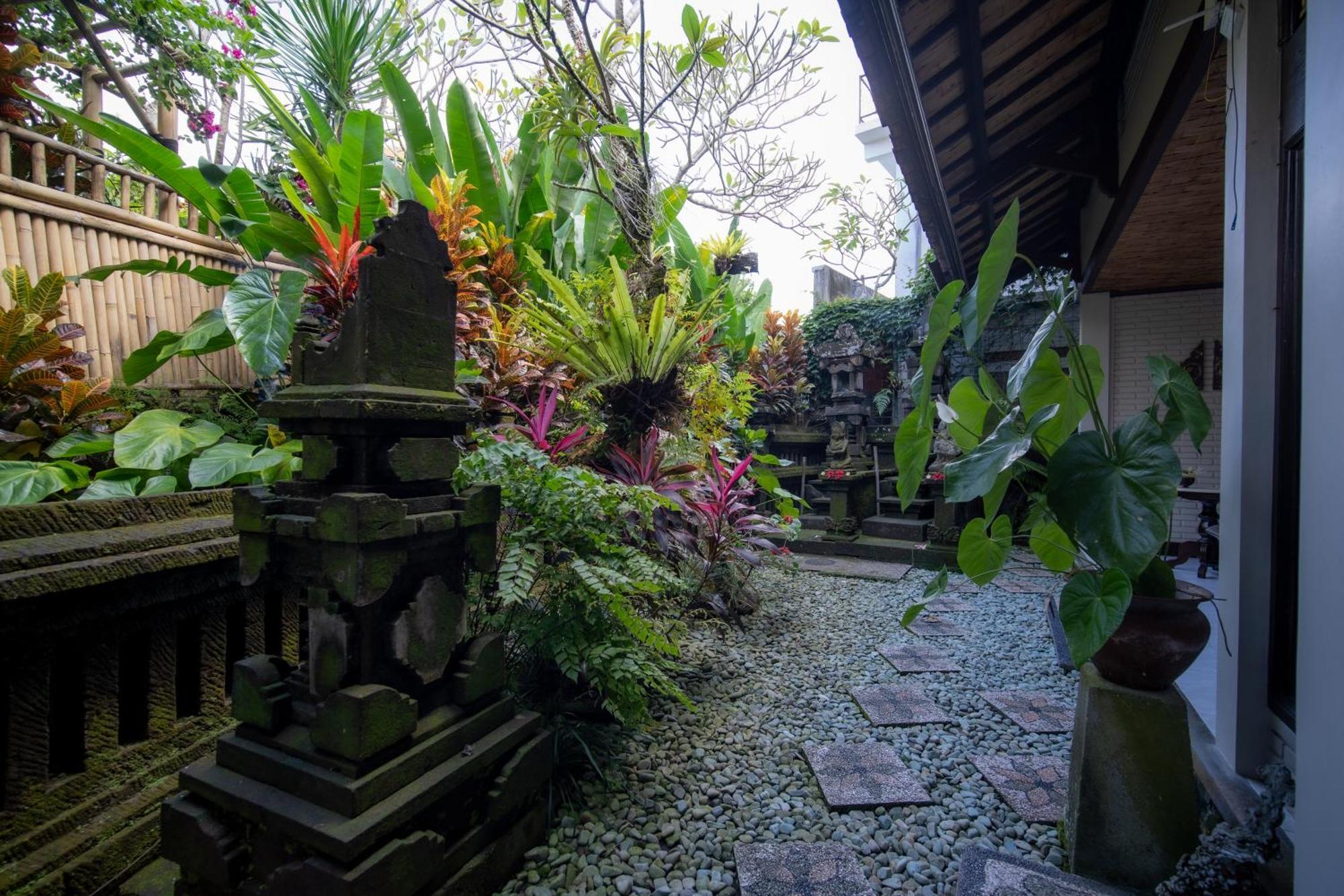 Puri Bayu Hotel Ubud Exterior foto