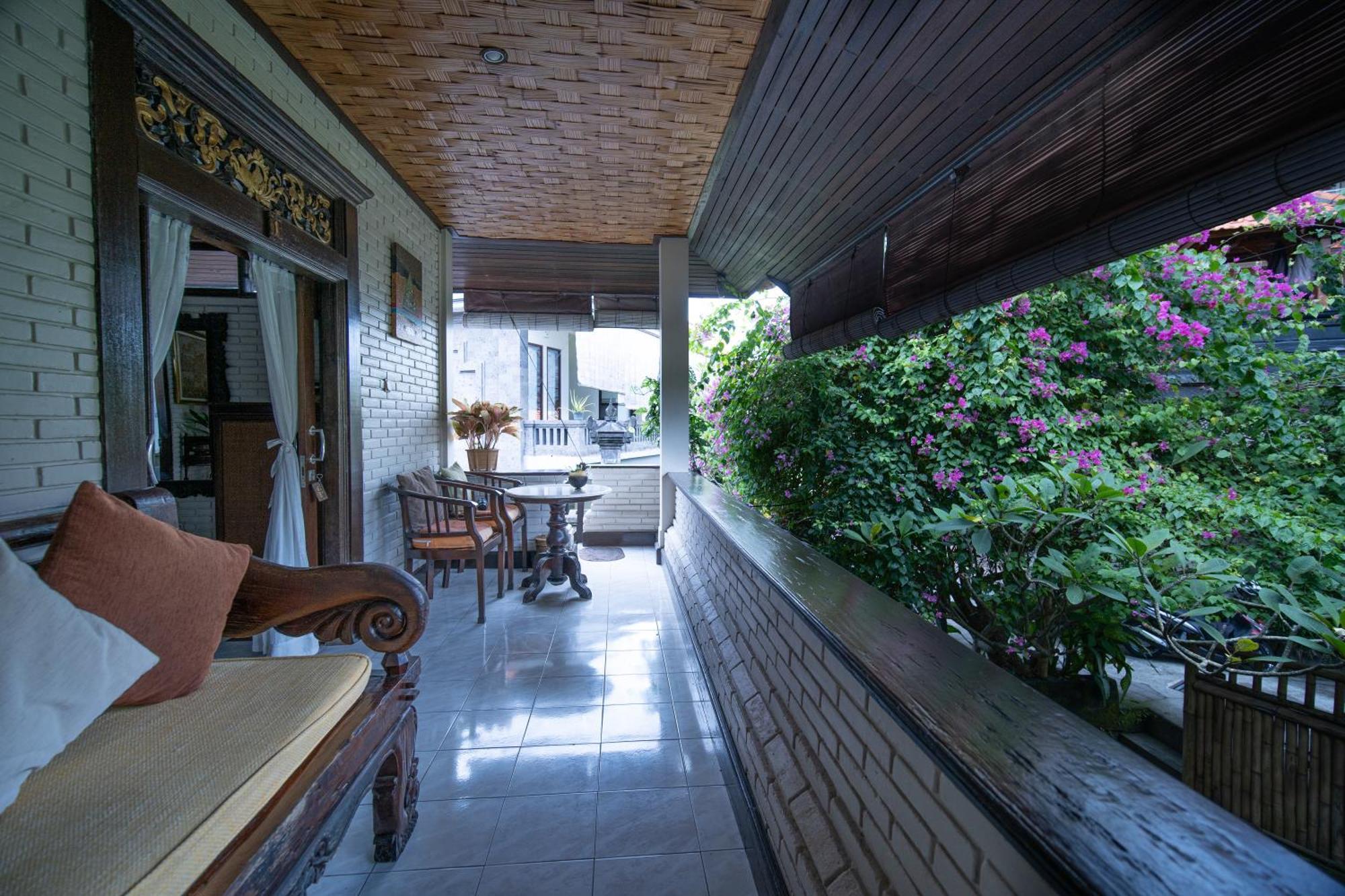 Puri Bayu Hotel Ubud Exterior foto
